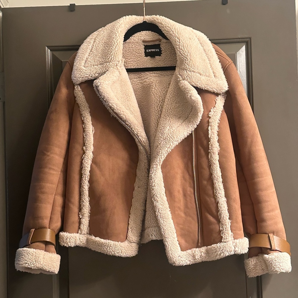Express Vegan Faux Sherpa Suede Moto EUC Tan and White Size Medium (M)